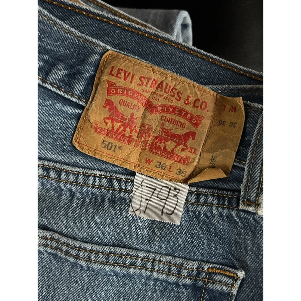 Levis 501 Jeans Mens 36x36 Blue Button Fly Denim Pants Classic Distressed Faded